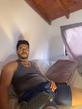 AndresSmith   online show from April 16, 9:39 pm