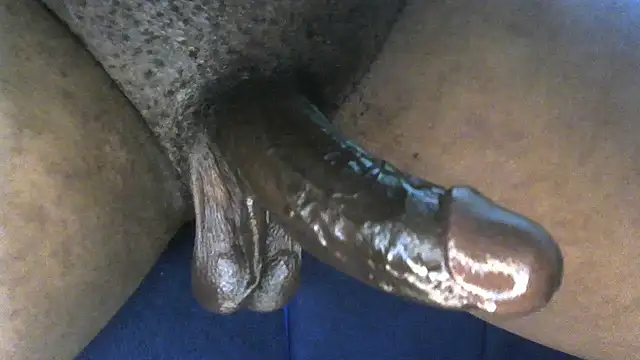 Snapshot of Kingcums_95 chatting on March 9, 3:38 pm Kingcums 95 online show from March 9, 3:38 pm