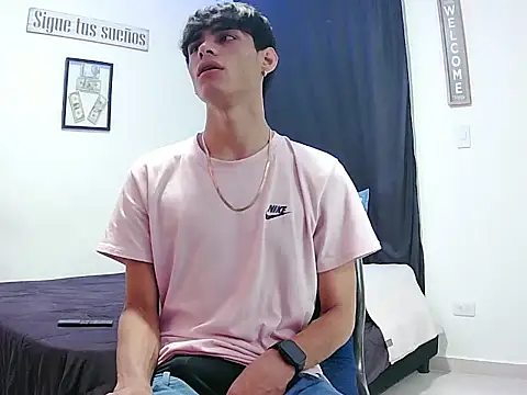 harrytomson 1 online show from November 19, 8:25 am