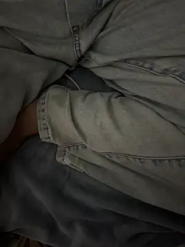 CM100412 online show from April 24, 3:47 pm