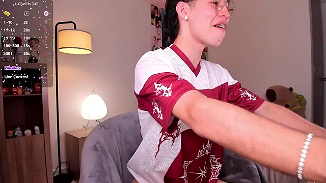 angel bless19 online show from February 5, 9:11 pm