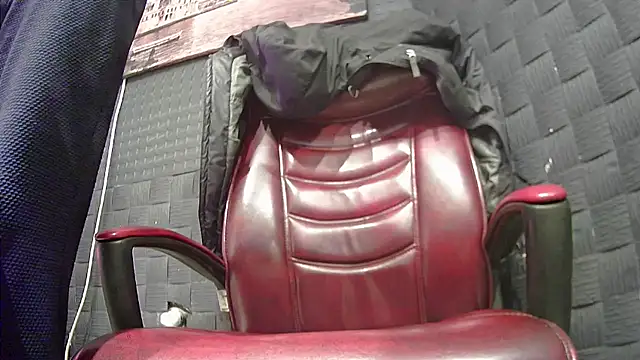 hardbigcock16 online show from December 1, 7:22 am