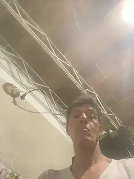 laye19 online show from February 26, 4:58 am