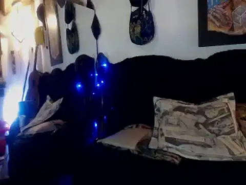 laye19 online show from October 5, 4:38 am