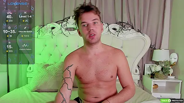 ArthurWhitee online show from January 17, 3:42 am