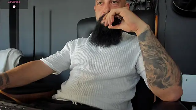 axxelrich  online show from September 15, 5:31 am