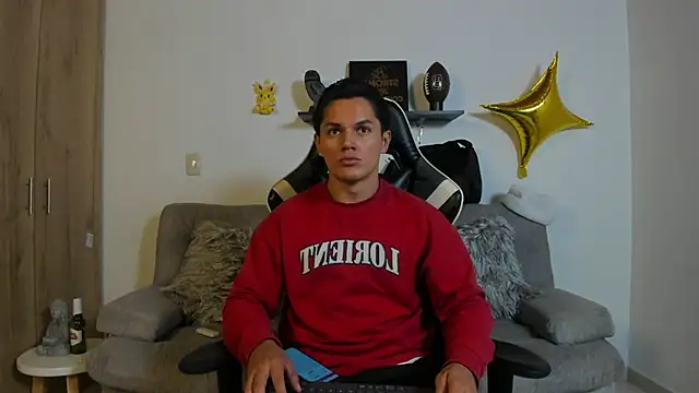 julian wallace online show from November 17, 10:13 pm