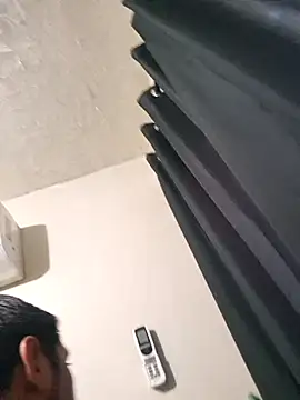 Snapshot of littleboyhot95 chatting on October 3, 12:26 am littleboyhot95 online show from October 3, 12:26 am