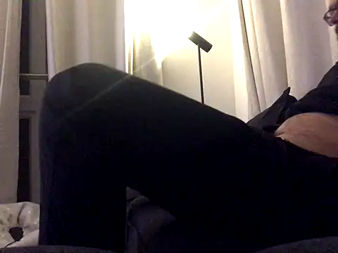 TallBoy2810 online show from October 11, 7:29 pm