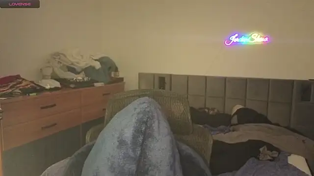 JordanShow online show from March 14, 3:58 pm