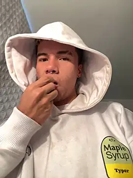 Logan smith1 online show from February 15, 10:54 pm