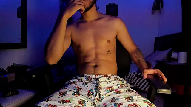 maxximus 100 online show from March 12, 9:56 pm