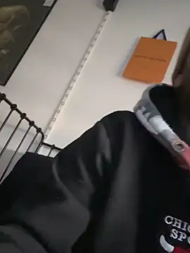 Tyson8897 online show from November 20, 9:30 am