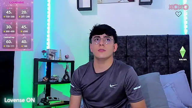 nolan twink1 online show from February 18, 6:05 pm