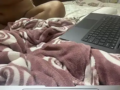 coolboy6566 online show from September 23, 7:18 am