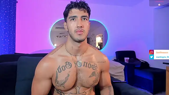 JACOB MARTINS online show from February 24, 3:55 am