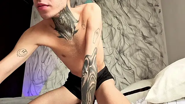 Saturno v online show from April 3, 11:07 am