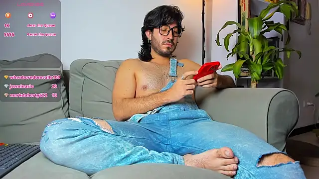 Ackerman Eren  online show from November 24, 1:12 pm