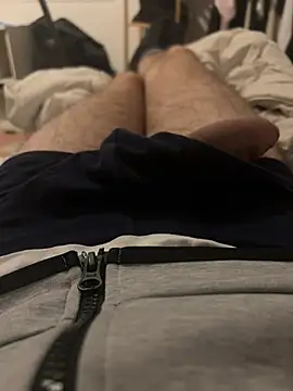 pignoufe online show from April 2, 10:39 pm