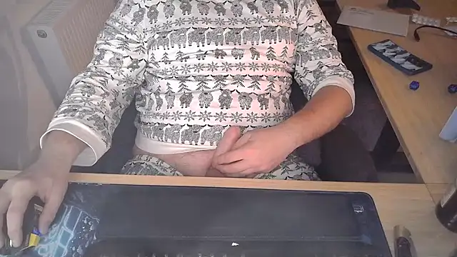 Currycake online show from November 24, 6:31 pm