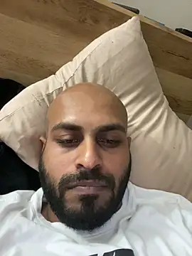 islandvybee55 online show from April 9, 2:34 pm