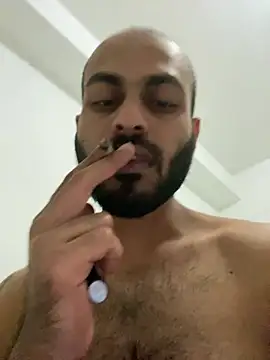 Snapshot of islandvybee55 chatting on January 4, 11:17 pm islandvybee55 online show from January 4, 11:17 pm