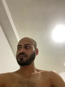 Snapshot of islandvybee55 chatting on December 19, 9:40 am islandvybee55 online show from December 19, 9:40 am