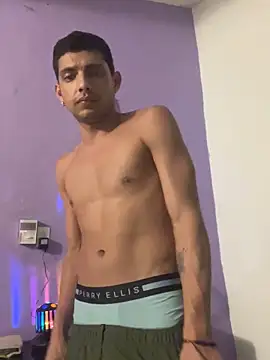 Snapshot of canochvz chatting on March 18, 12:39 pm canochvz online show from March 18, 12:39 pm