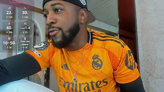 Drake Nassir4 online show from January 7, 9:20 pm