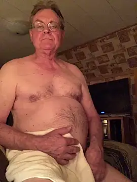 Tonybaloney1972 online show from April 18, 11:48 pm