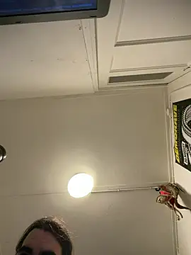 wolfwhite95 online show from January 9, 3:17 pm