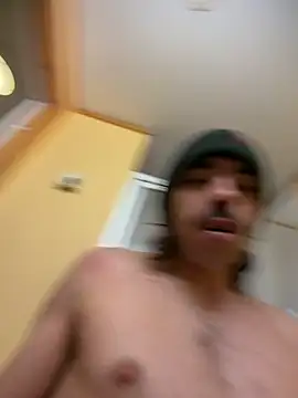 wolfwhite95 online show from April 8, 11:24 pm