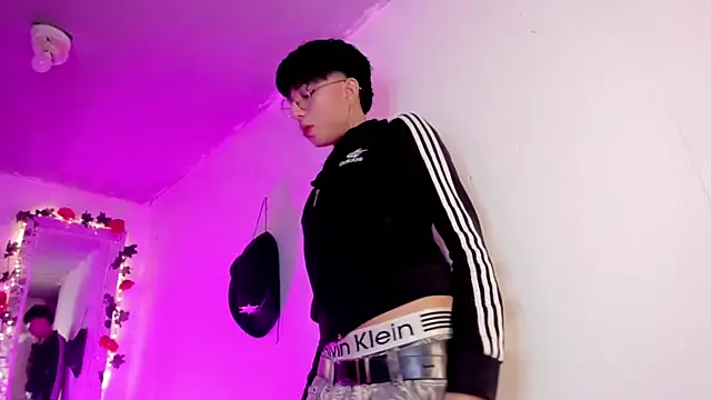 AnggelONfiree online show from December 17, 7:04 am