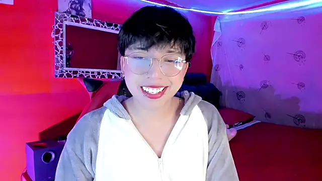 Snapshot of AnggelONfiree chatting on September 30, 12:50 am AnggelONfiree online show from September 30, 12:50 am