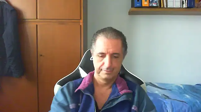 lliuk70mi online show from February 1, 12:26 pm