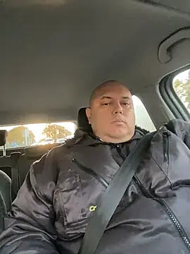 BigromeoXX online show from November 7, 6:50 am