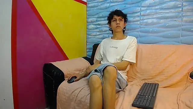 Snapshot of Felipe_Browns chatting on February 12, 1:59 pm Felipe Browns online show from February 12, 1:59 pm