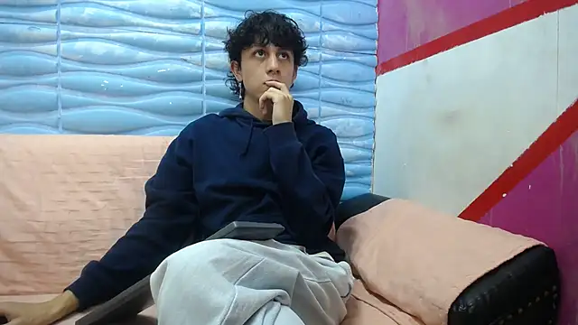 Snapshot of Felipe_Browns chatting on February 10, 1:11 pm Felipe Browns online show from February 10, 1:11 pm