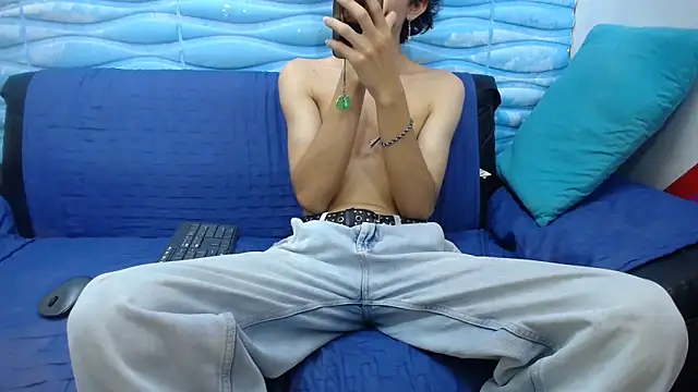 Snapshot of Felipe_Browns chatting on March 3, 1:37 pm Felipe Browns online show from March 3, 1:37 pm