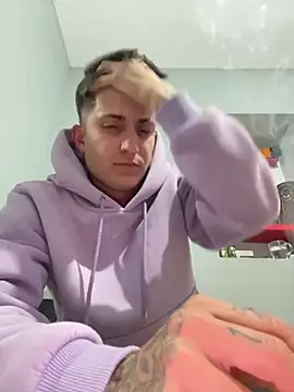 Snapshot of Imperial_10 chatting on March 22, 1:22 am Imperial 10 online show from March 22, 1:22 am