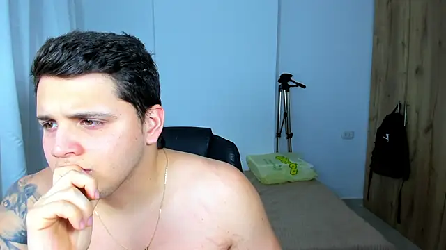 jhonstark09 online show from February 9, 8:13 pm