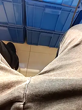 huzi518 online show from December 18, 2:18 am