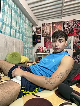 dylan fun18 online show from June 17, 12:45 am