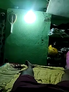 Snapshot of Karthik924 chatting on September 15, 2:40 pm Karthik924 online show from September 15, 2:40 pm