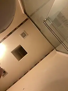 Johndoe2292 online show from October 28, 2:36 am