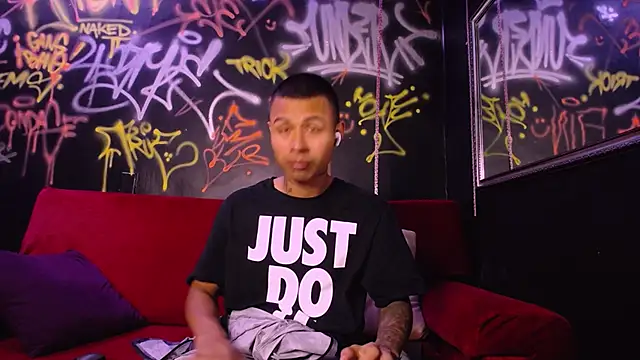 Bryansteban online show from March 10, 8:23 pm