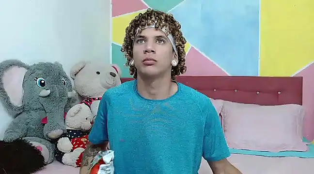 tylor boy online show from January 24, 10:08 pm