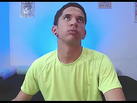 tylor boy online show from May 25, 12:28 am
