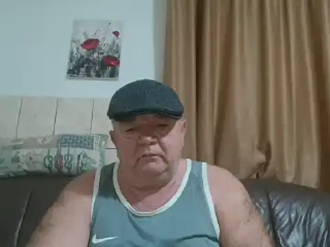 fullballs6 online show from December 29, 1:24 am