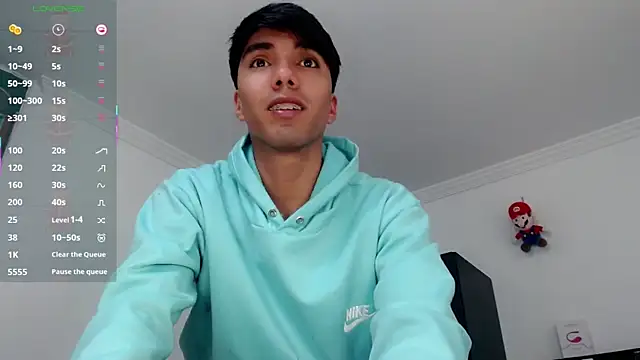 Marcosdfreitas online show from December 3, 8:26 pm